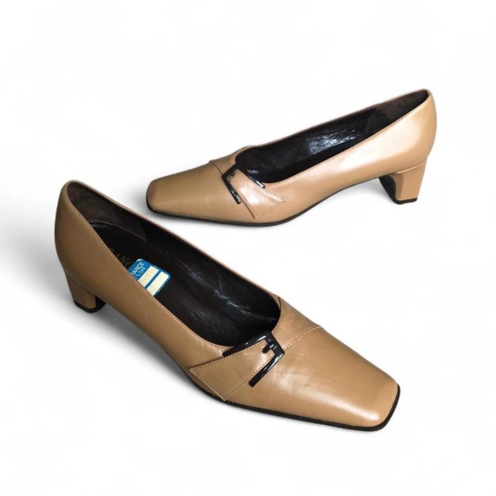 Rangoni Vintage Classic Beige Leather Women's Low Heel Pumps New